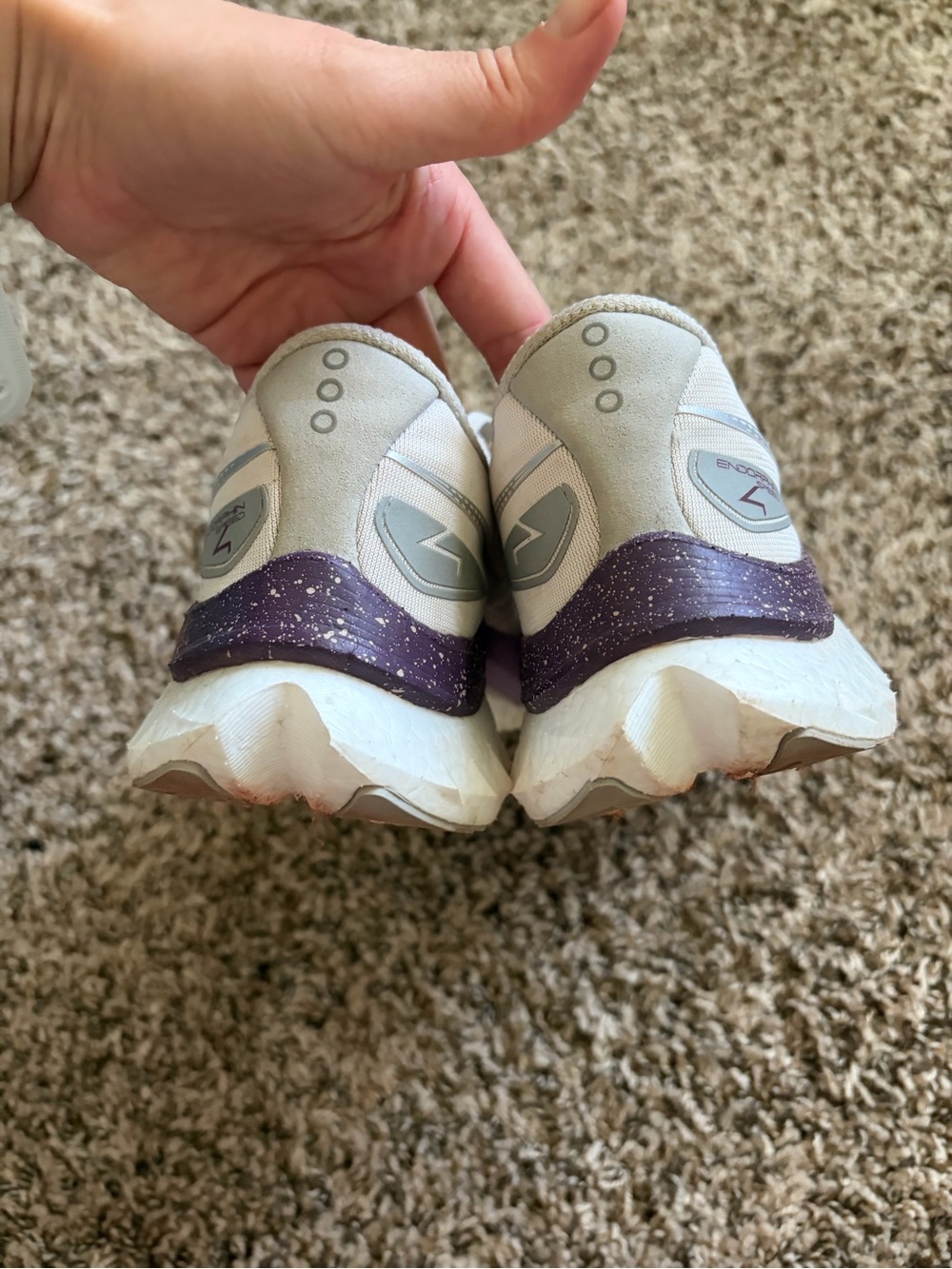 Saucony Women's endorphin speed 4 running shoes lightly used - Picture 4 of 8